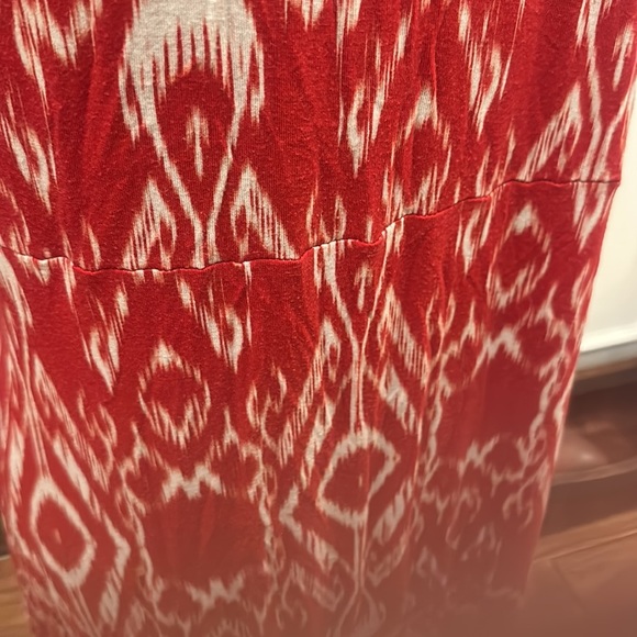 Maxi red and white St. John dress - Picture 3 of 5